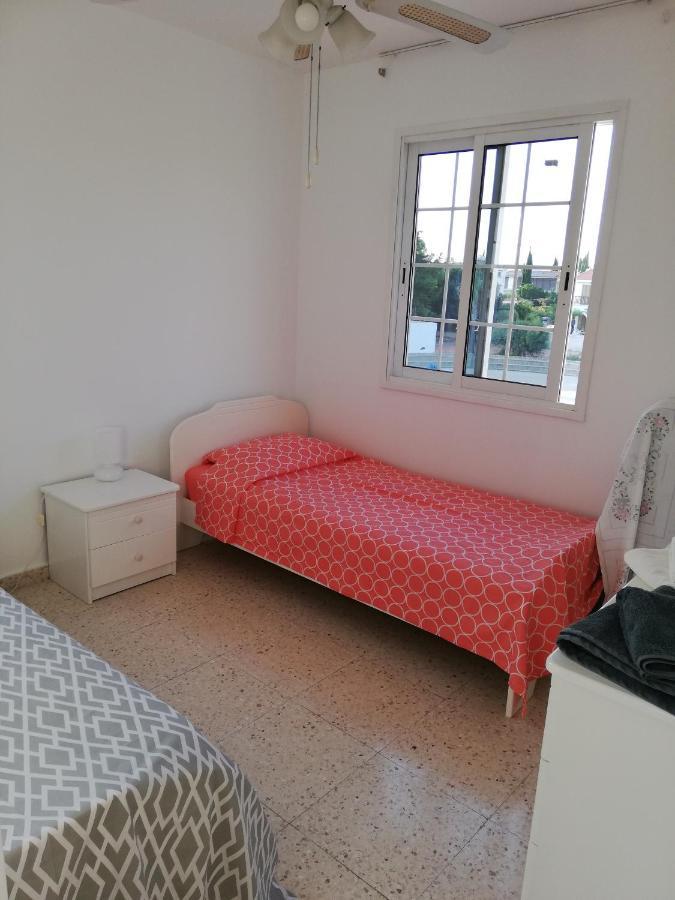 Ria Beach Sea View Apartment Pyla Exteriör bild