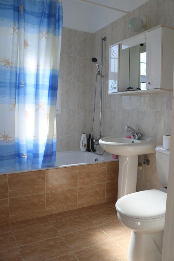 Ria Beach Sea View Apartment Pyla Exteriör bild